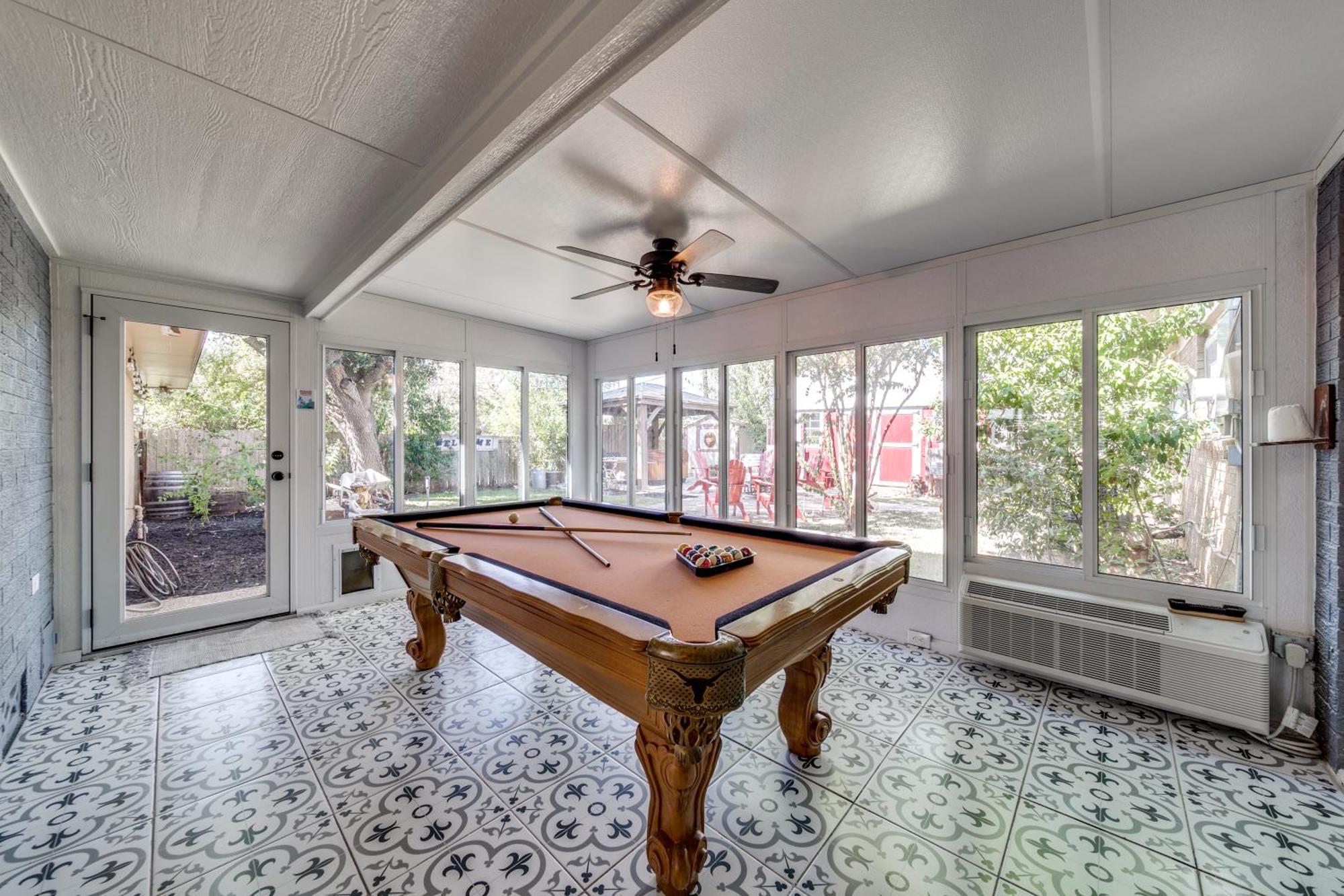 Charming Pet Friendly 4 Bdrm Home Mins To Main St And Wineries フレデリックスバーグ エクステリア 写真