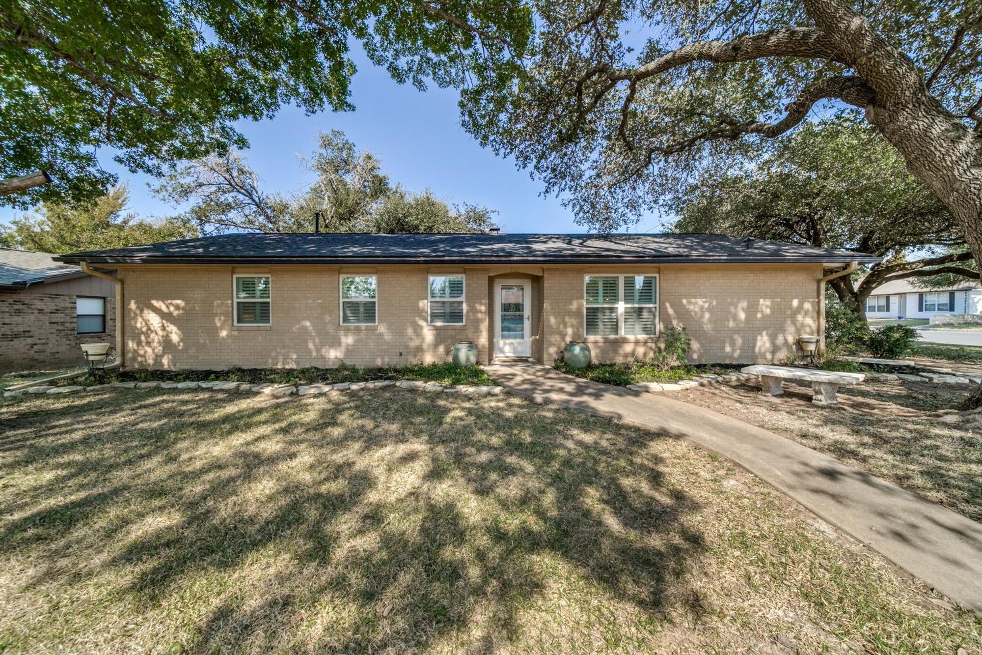 Charming Pet Friendly 4 Bdrm Home Mins To Main St And Wineries フレデリックスバーグ エクステリア 写真
