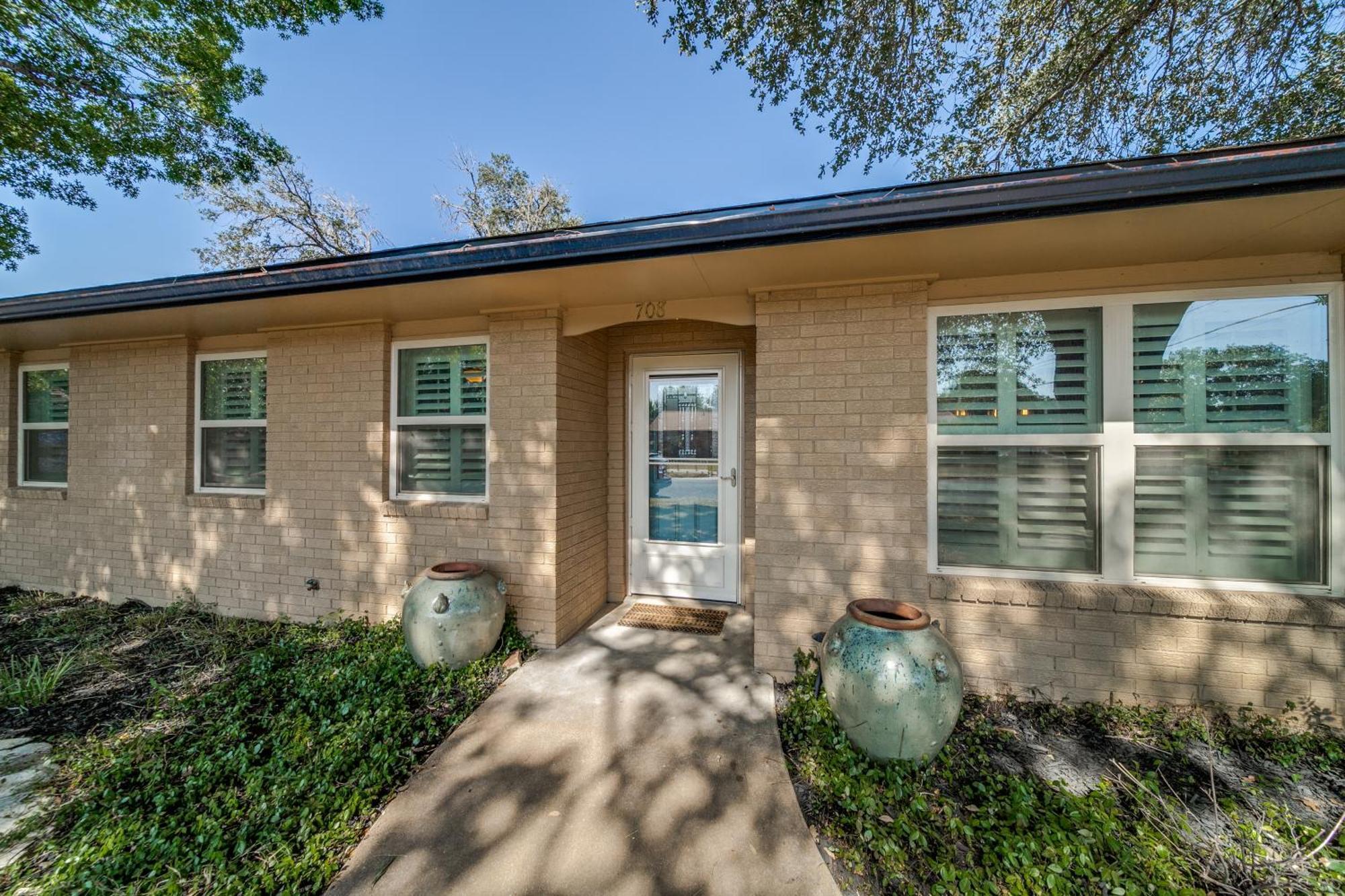 Charming Pet Friendly 4 Bdrm Home Mins To Main St And Wineries フレデリックスバーグ エクステリア 写真