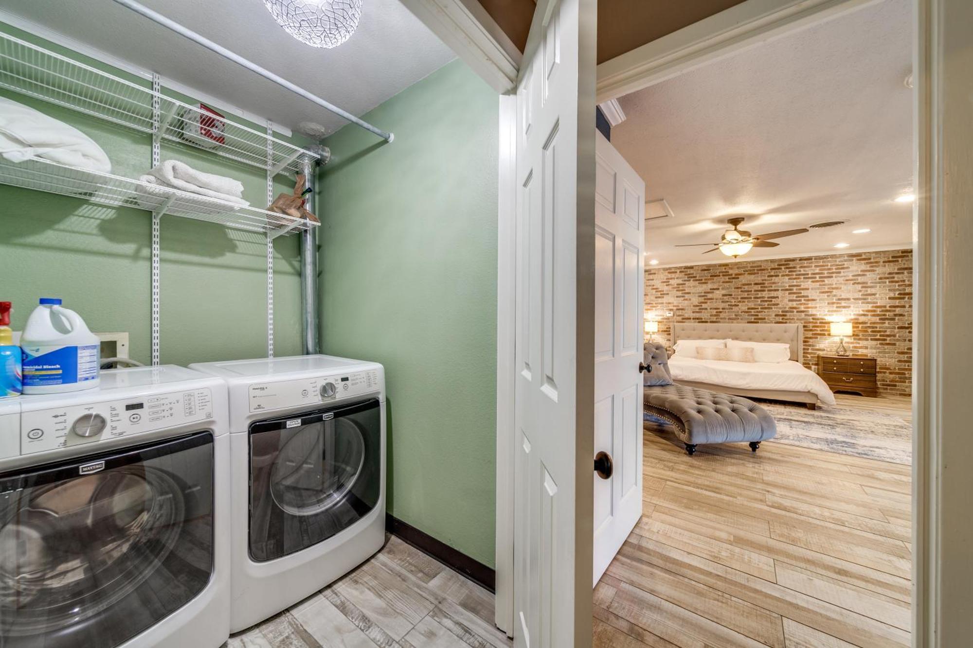 Charming Pet Friendly 4 Bdrm Home Mins To Main St And Wineries フレデリックスバーグ エクステリア 写真