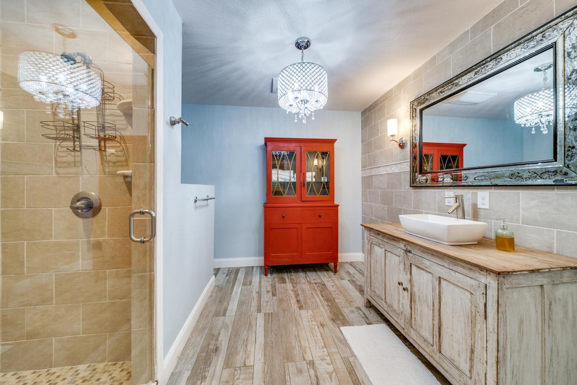 Charming Pet Friendly 4 Bdrm Home Mins To Main St And Wineries フレデリックスバーグ エクステリア 写真